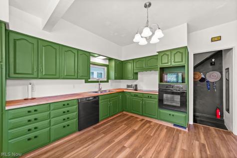 14001 Clifton Boulevard Lakewood OH 44107