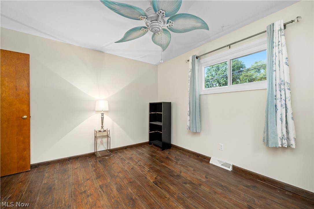 369 White Oak Drive Elyria OH 44035