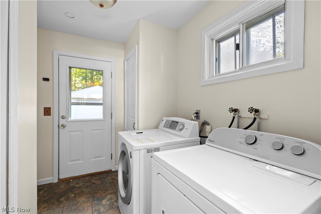 369 White Oak Drive Elyria OH 44035