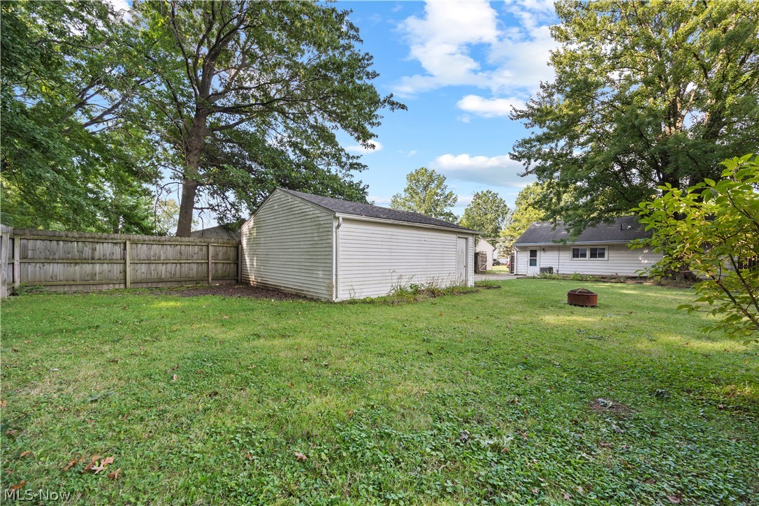369 White Oak Drive Elyria OH 44035