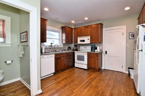 3812 Summit Park Road Cleveland Heights OH 44121
