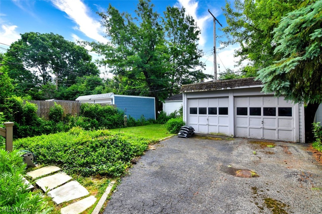 3812 Summit Park Road Cleveland Heights OH 44121