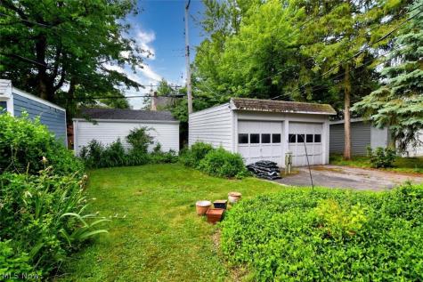 3812 Summit Park Road Cleveland Heights OH 44121