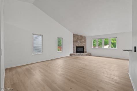 710 Erie Road Eastlake OH 44095