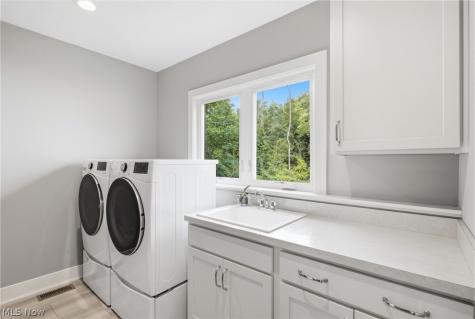 3716 Braemar Drive Broadview Heights OH 44147