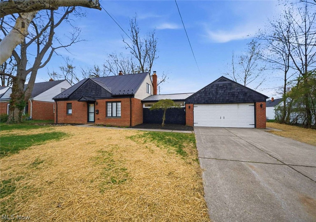 262 E 324th Street Willowick OH 44095