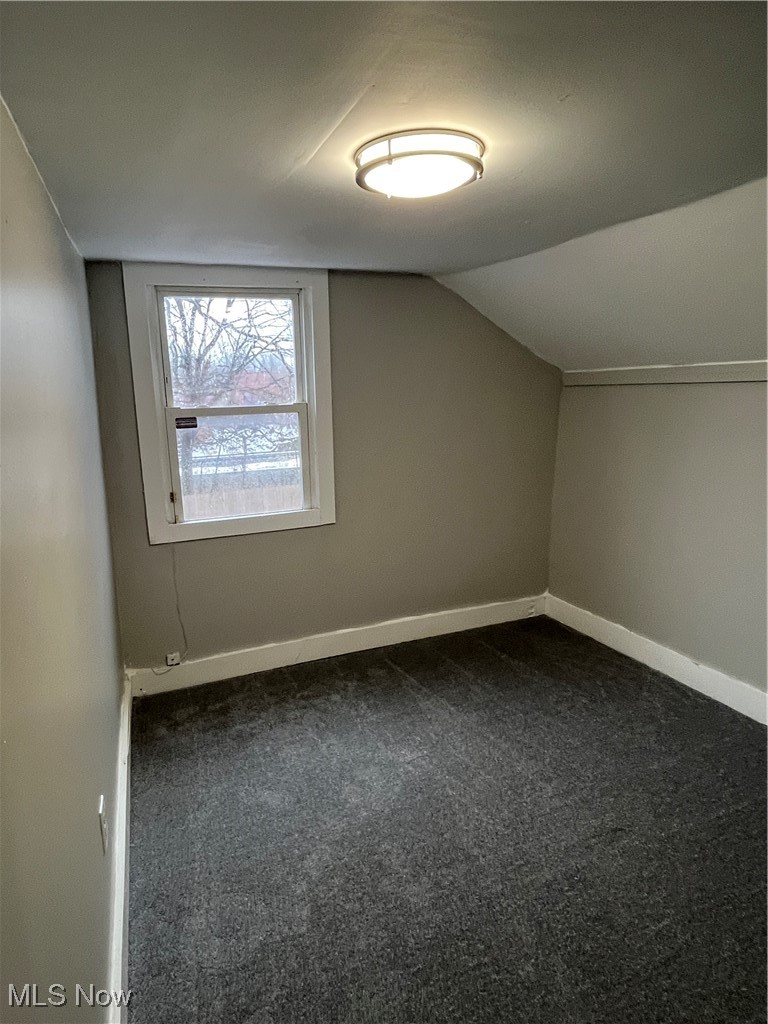 6617 Wakefield Avenue Cleveland OH 44102