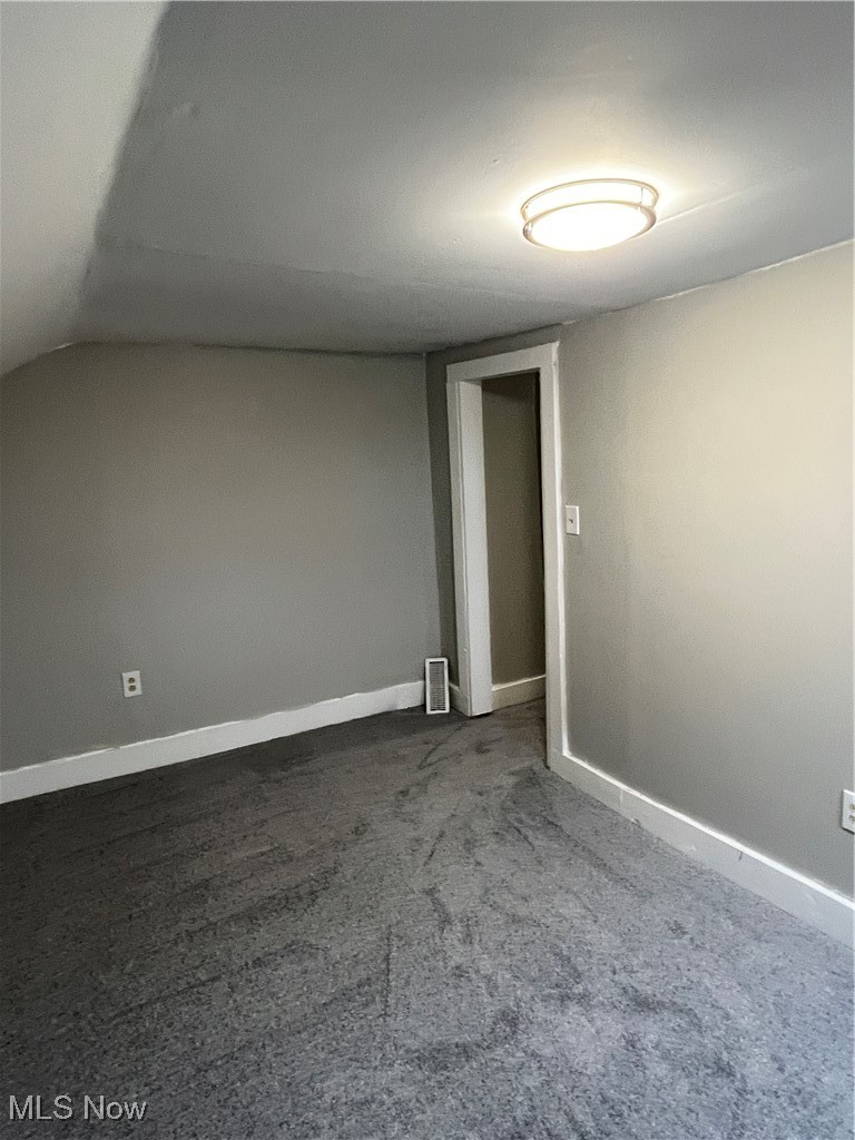 6617 Wakefield Avenue Cleveland OH 44102