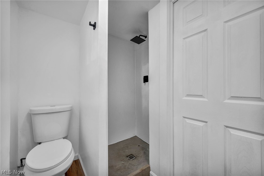 18101 Hiller Avenue Cleveland OH 44119