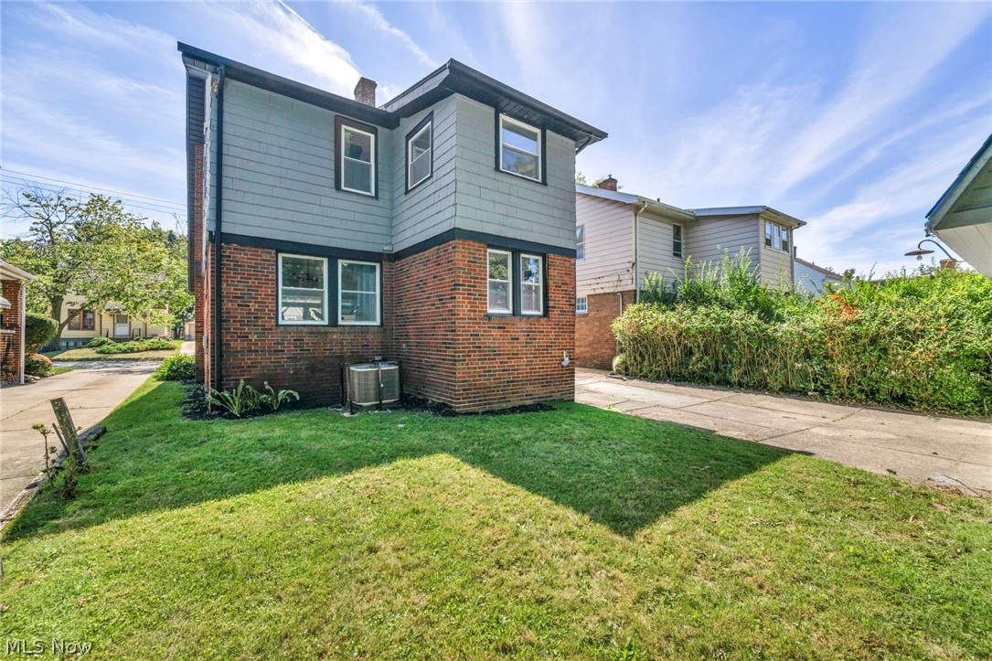 18101 Hiller Avenue Cleveland OH 44119