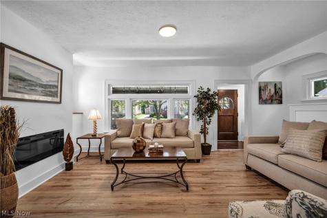 18101 Hiller Avenue Cleveland OH 44119