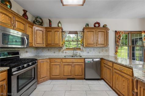 1366 Castalia Drive New Franklin OH 44203