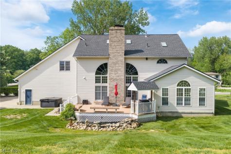 1366 Castalia Drive New Franklin OH 44203