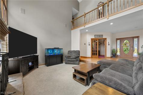 1366 Castalia Drive New Franklin OH 44203