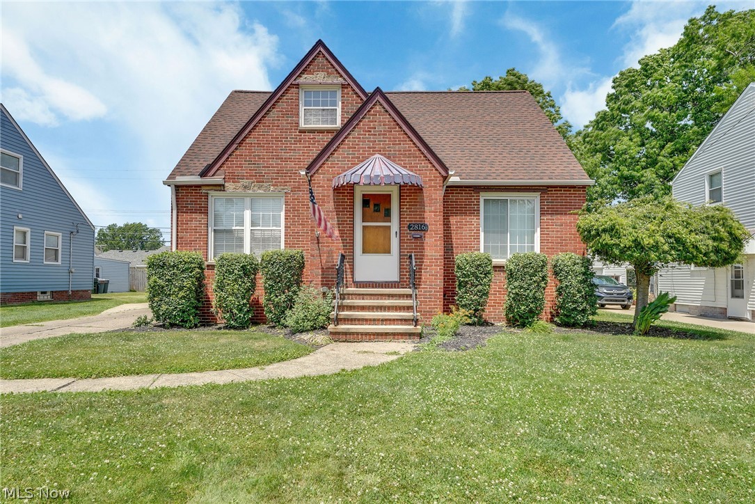2816 Parklane Drive Parma OH 44134