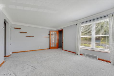 2816 Parklane Drive Parma OH 44134