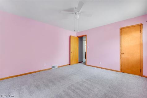 2816 Parklane Drive Parma OH 44134