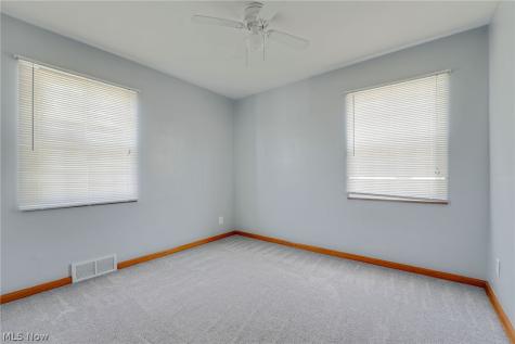 2816 Parklane Drive Parma OH 44134