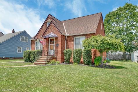 2816 Parklane Drive Parma OH 44134
