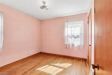 8804 Behrwald Avenue Brooklyn OH 44144