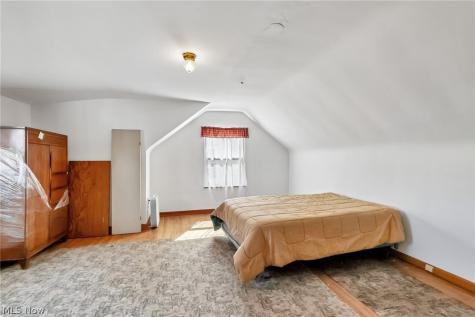 8804 Behrwald Avenue Brooklyn OH 44144