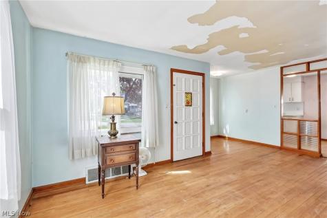 8804 Behrwald Avenue Brooklyn OH 44144