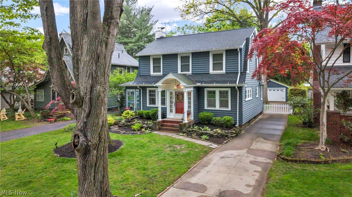 202 Kenilworth Drive Akron OH 44313