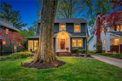 202 Kenilworth Drive Akron OH 44313
