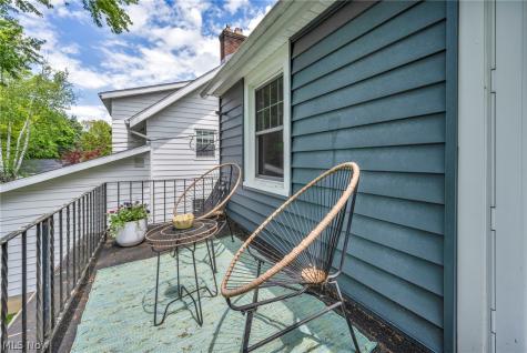 202 Kenilworth Drive Akron OH 44313