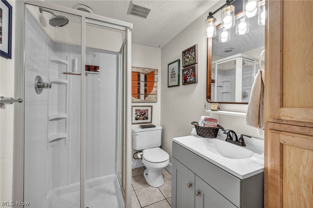 202 Kenilworth Drive Akron OH 44313