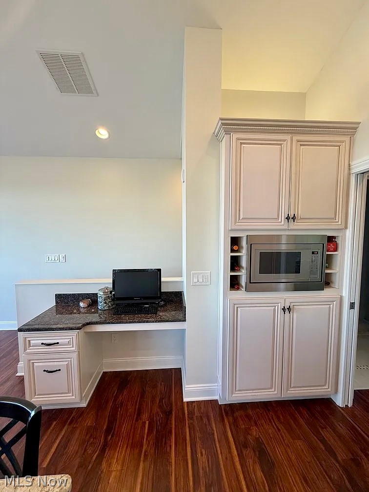 35685 Galalina Boulevard Eastlake OH 44095