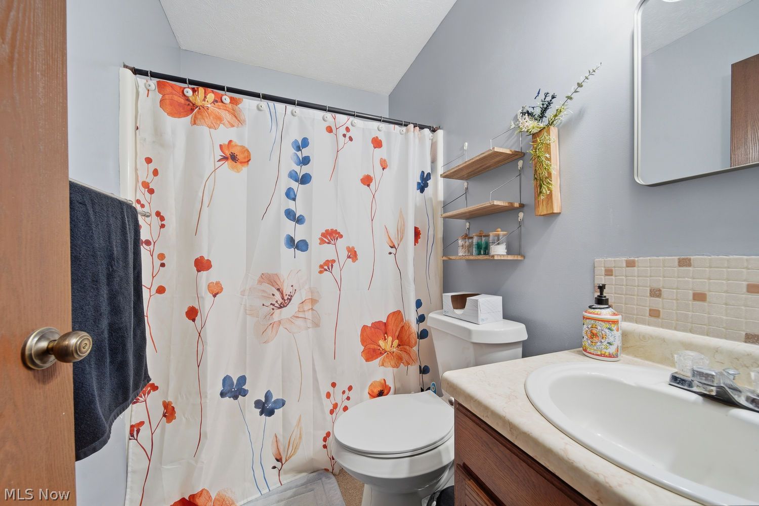 1794 Edison Street NW Uniontown OH 44685