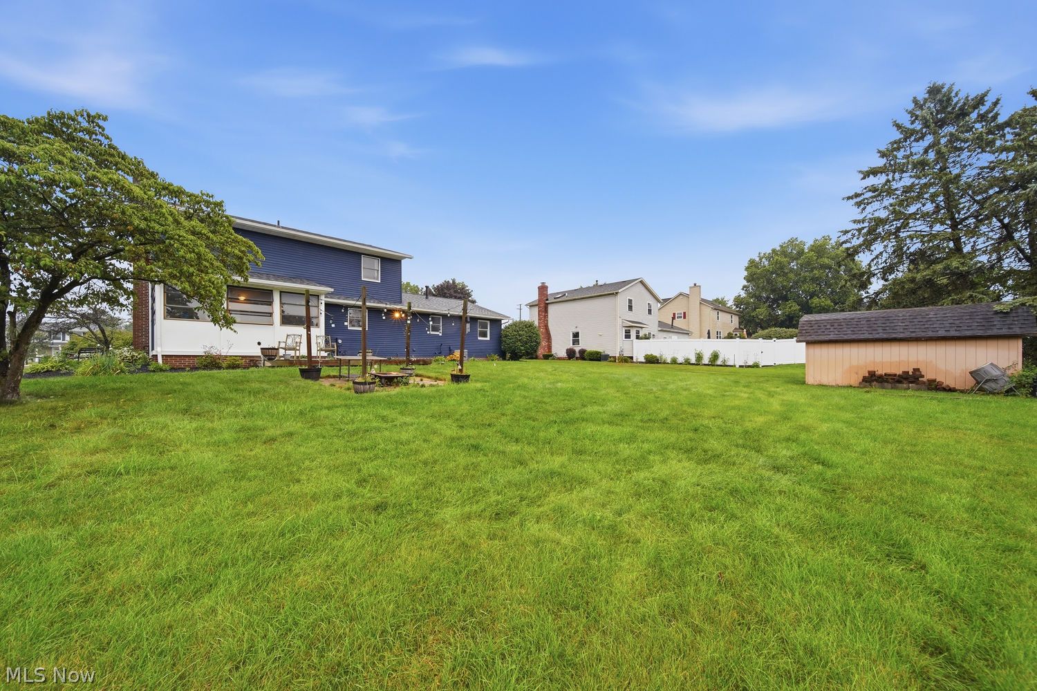 1794 Edison Street NW Uniontown OH 44685