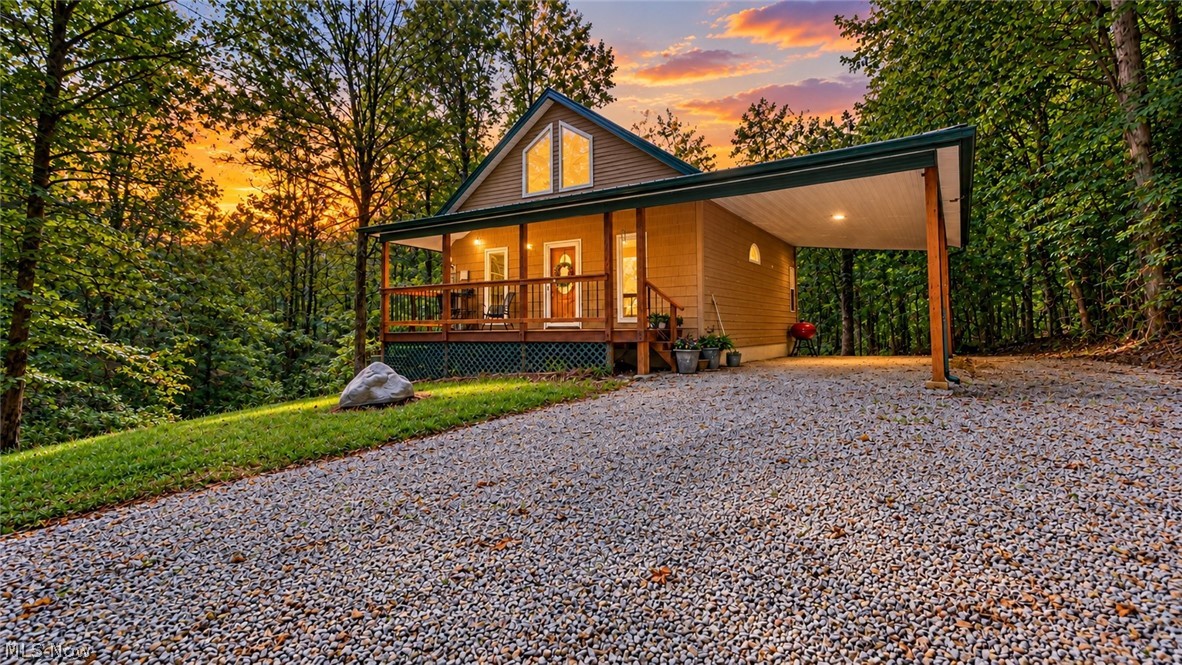 3525 Hooper Road NE Mcconnelsville OH 43756