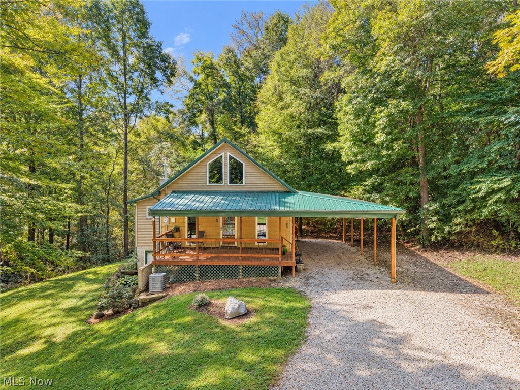 3525 Hooper Road NE Mcconnelsville OH 43756