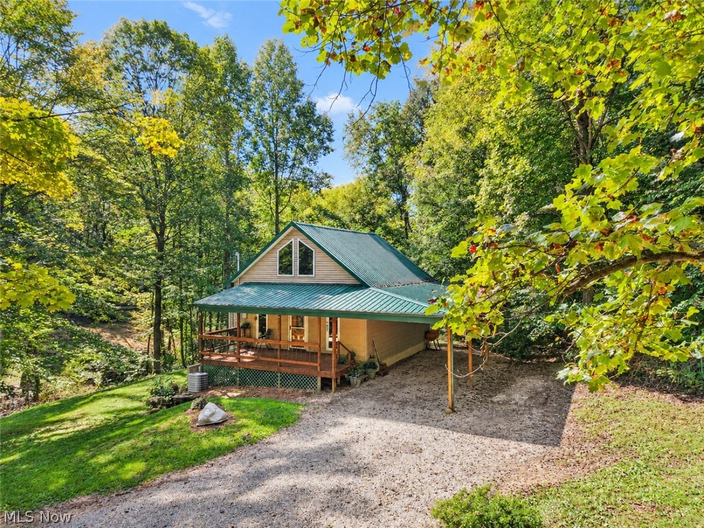3525 Hooper Road NE Mcconnelsville OH 43756