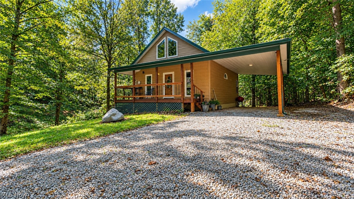 3525 Hooper Road NE Mcconnelsville OH 43756