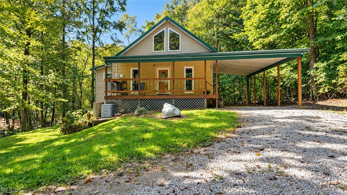 3525 Hooper Road NE Mcconnelsville OH 43756