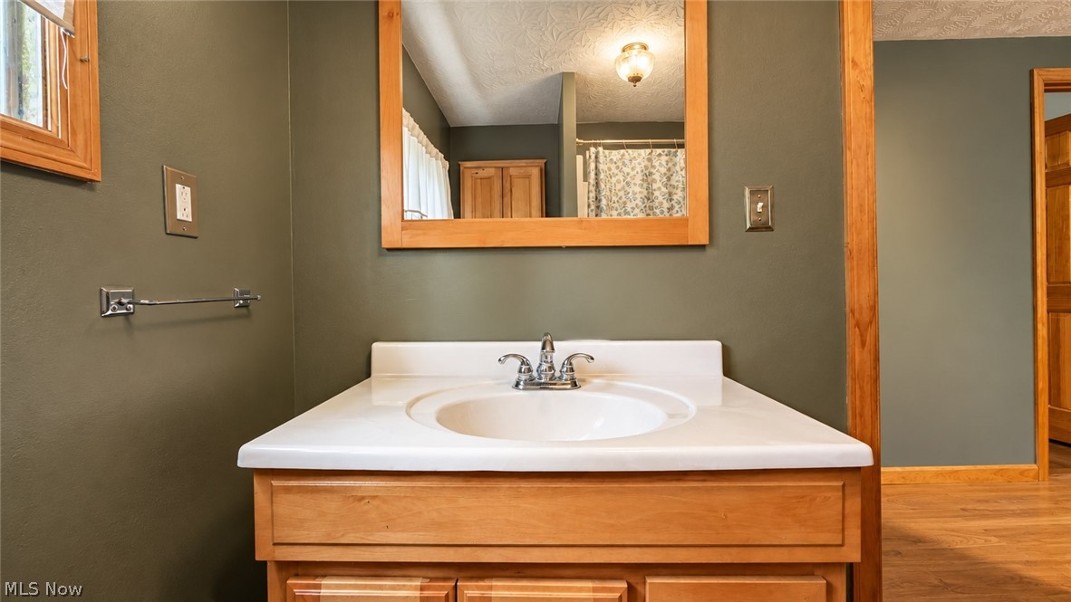 3525 Hooper Road NE Mcconnelsville OH 43756