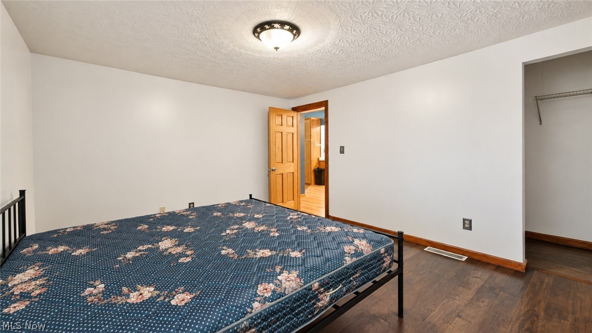3525 Hooper Road NE Mcconnelsville OH 43756