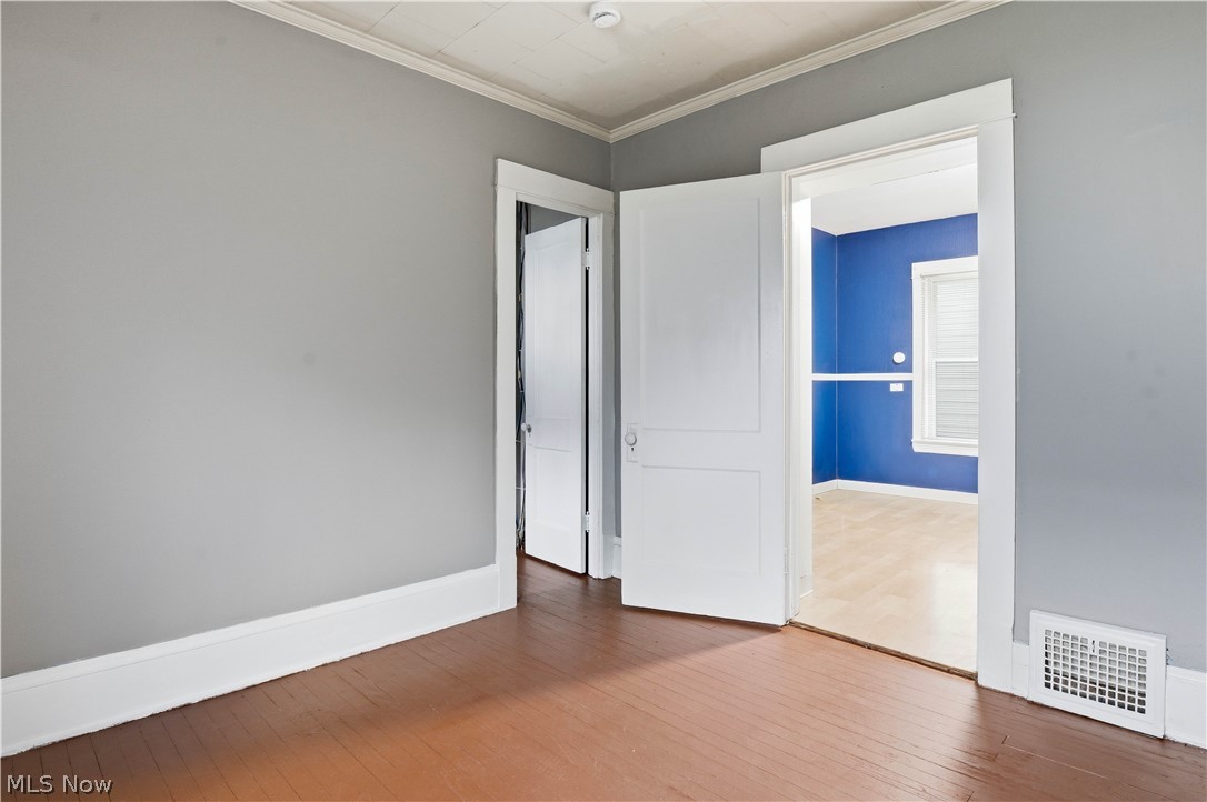 4024 E 53 Street Newburgh Heights OH 44105
