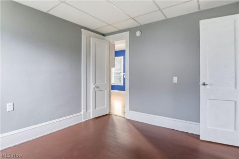 4024 E 53 Street Newburgh Heights OH 44105