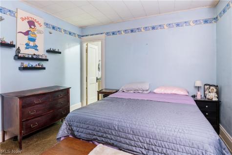 4024 E 53 Street Newburgh Heights OH 44105