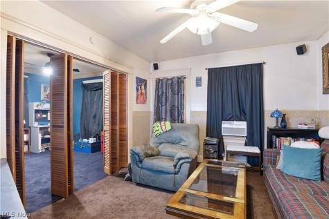 4024 E 53 Street Newburgh Heights OH 44105
