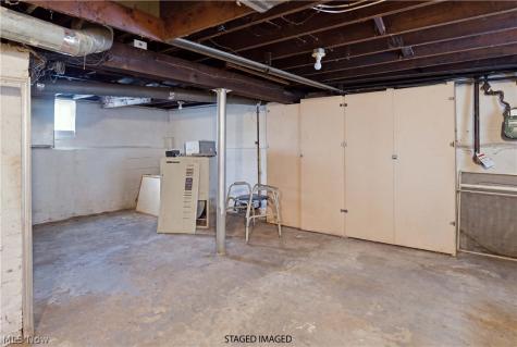 4024 E 53 Street Newburgh Heights OH 44105