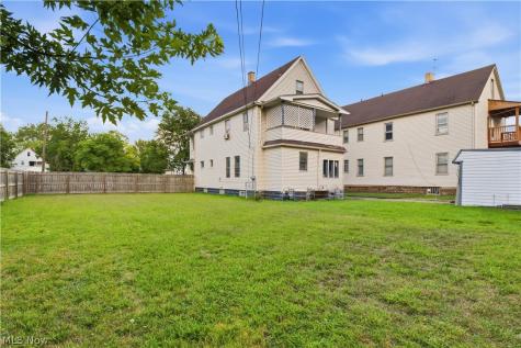 4024 E 53 Street Newburgh Heights OH 44105