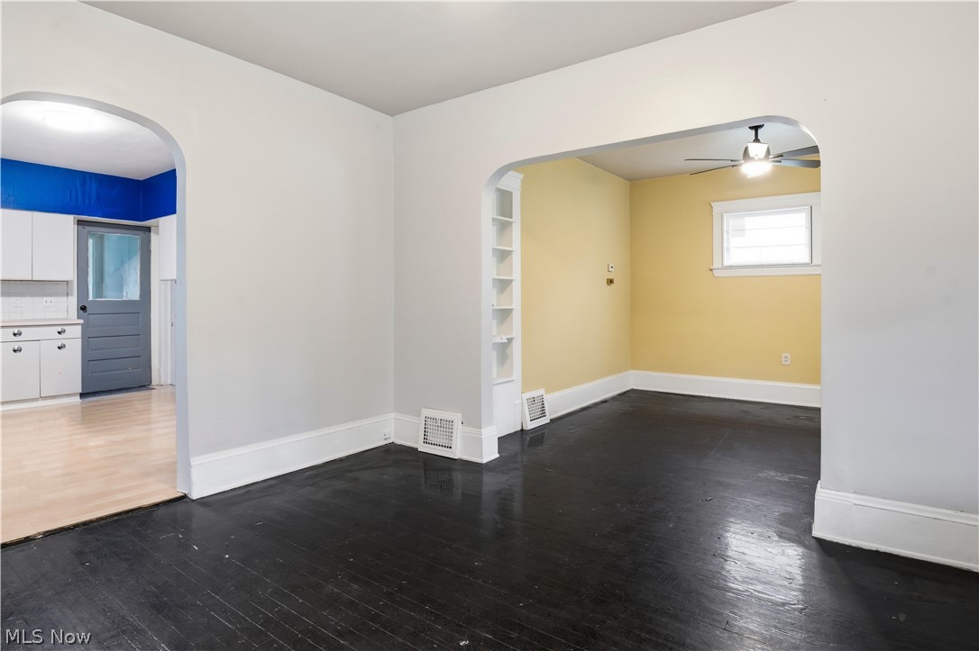 4024 E 53 Street Newburgh Heights OH 44105