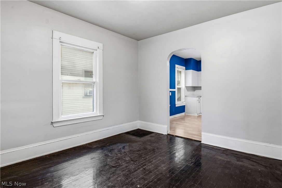 4024 E 53 Street Newburgh Heights OH 44105