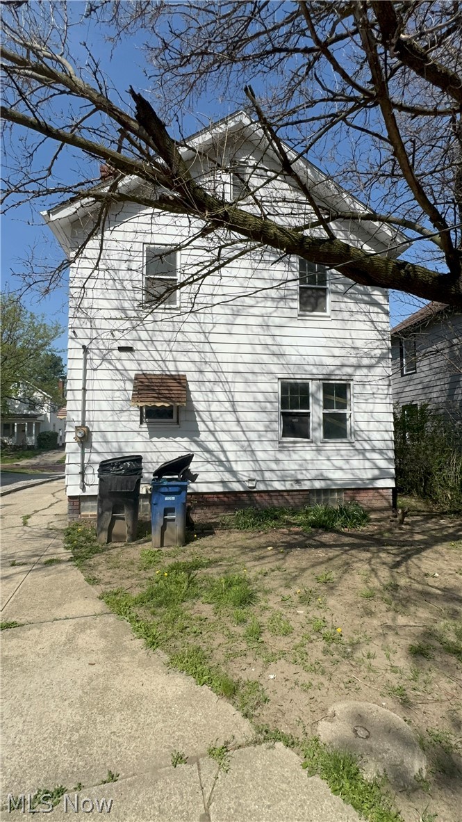 1075 E 177th Street Cleveland OH 44119