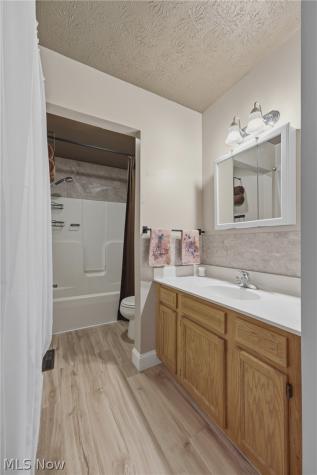 787 Grove Lane Orrville OH 44667